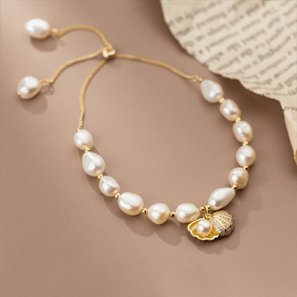 Alternative view of Beach Shell and Baroque Pearls Bracelet