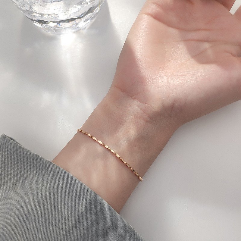 Small Square Chain Bracelet - Image 2