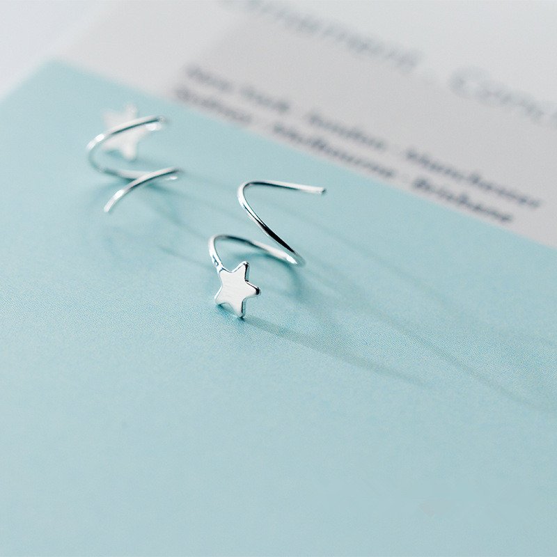 Rotating Star Earrings - Image 3