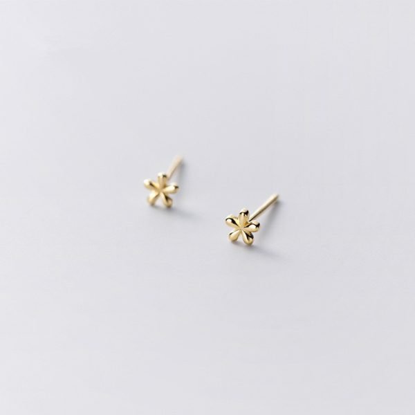 Alternative view of Glossy Little Flower Earrings