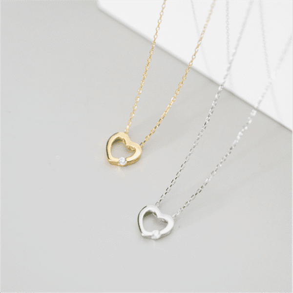 Alternative view of Love Heart Clavicle Chain Necklace