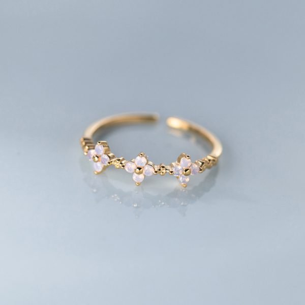 Floral Radiance Ring