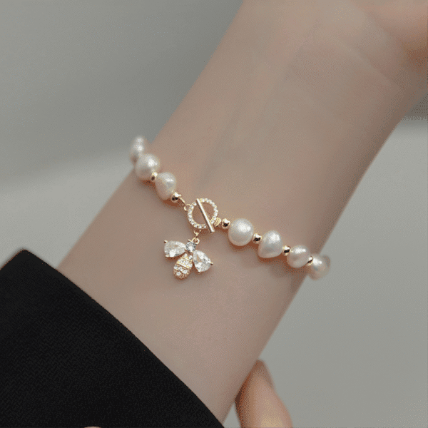 Bee's Elegance Bracelet