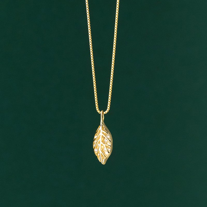 Golden Leaf Elegance Necklace - Image 5