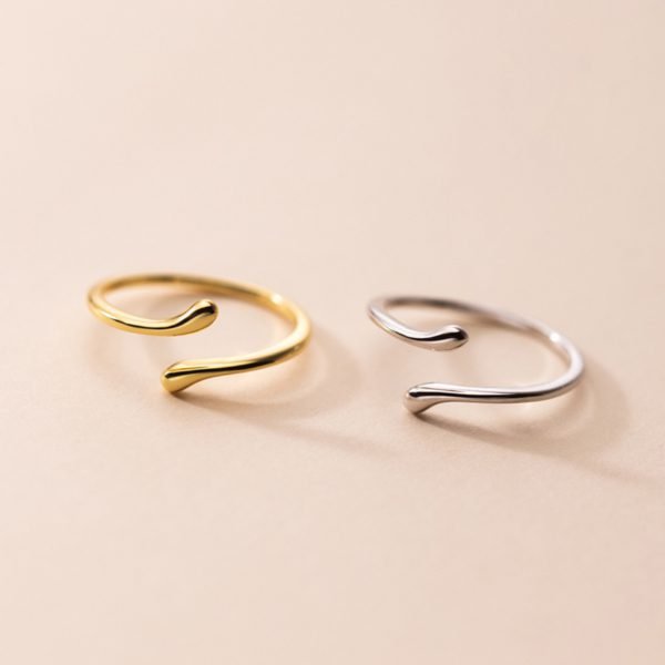 Alternative view of Sleek Contour Ring