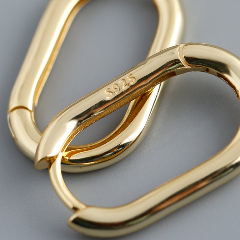 Minimalist Punk Hoop Earrings - Image 4