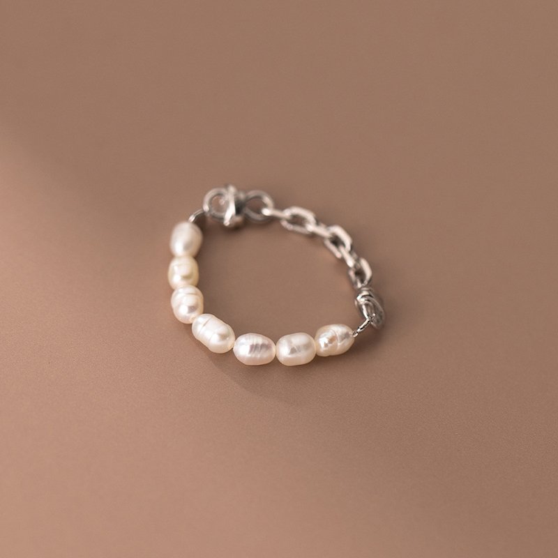 Pearl Elegance Chain Band Ring - Image 4