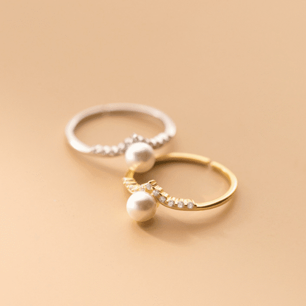 Alternative view of Baroque Pearl Ring