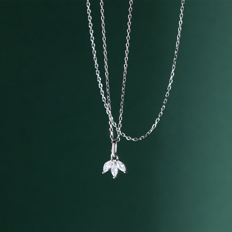 Petal Grace Pendant Necklace - Image 4